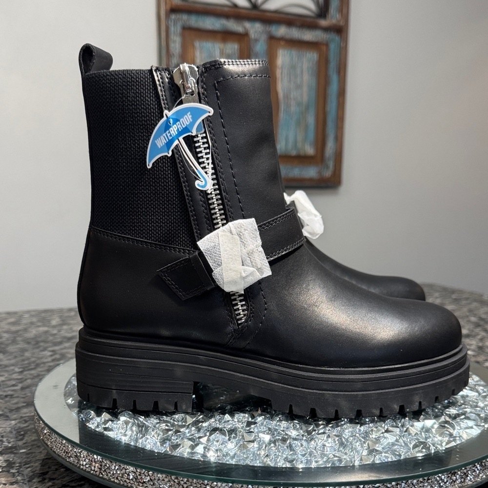 Aqua College Black leather Waterproof combat moto bootie NWT 8